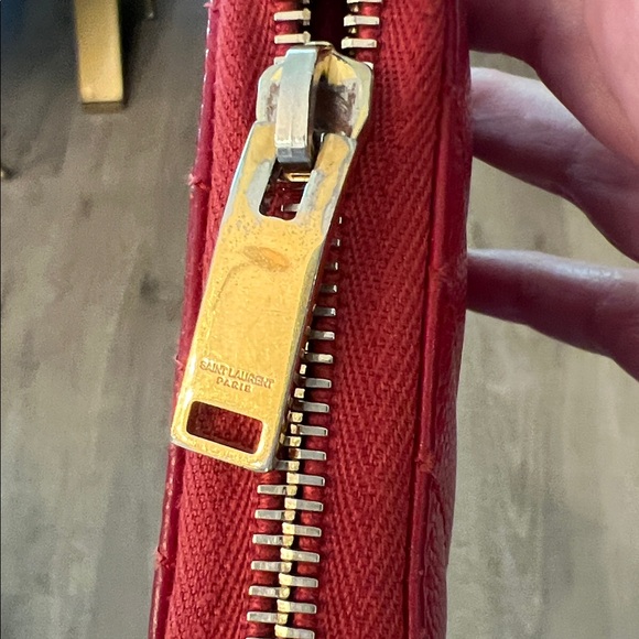 YSL SAINT LAURENT CASSANDRE MATELASSÉ LEATHER LONG ZIP AROUND WALLET RED - Picture 9 of 16